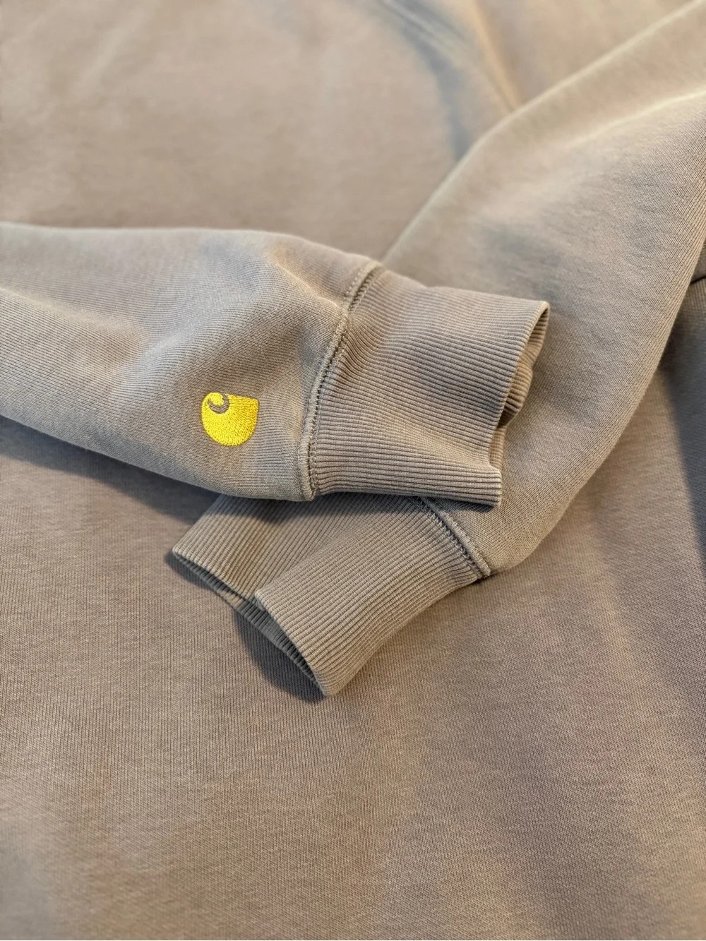Carhartt WIP Men’s Chase Sweatshirt Pink misty thistle MEDIUM - Rare Color
